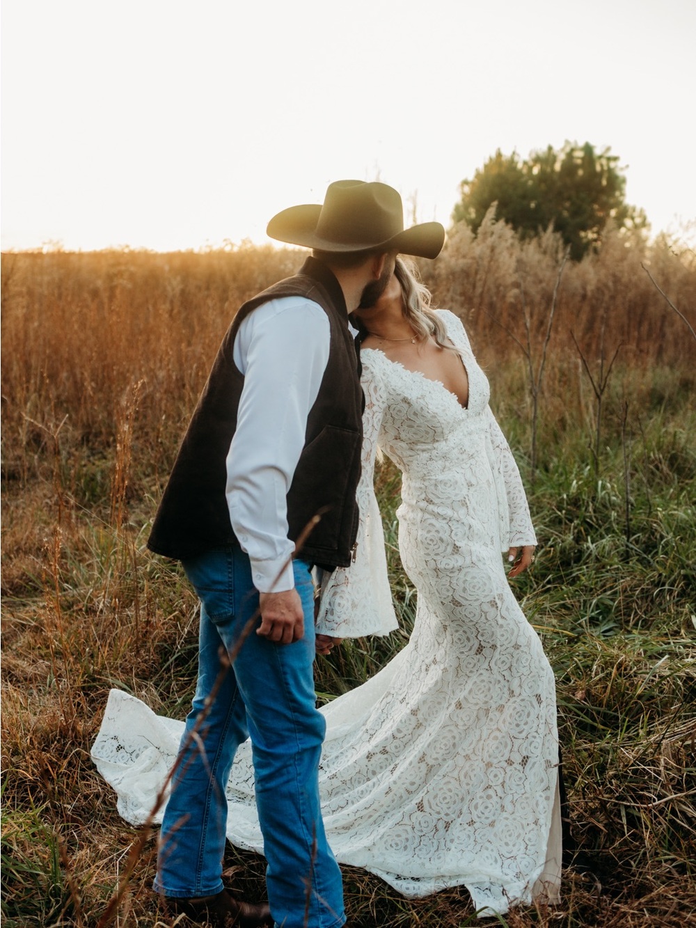 Bohemian Lace Long Sleeve Bridal Dress in White